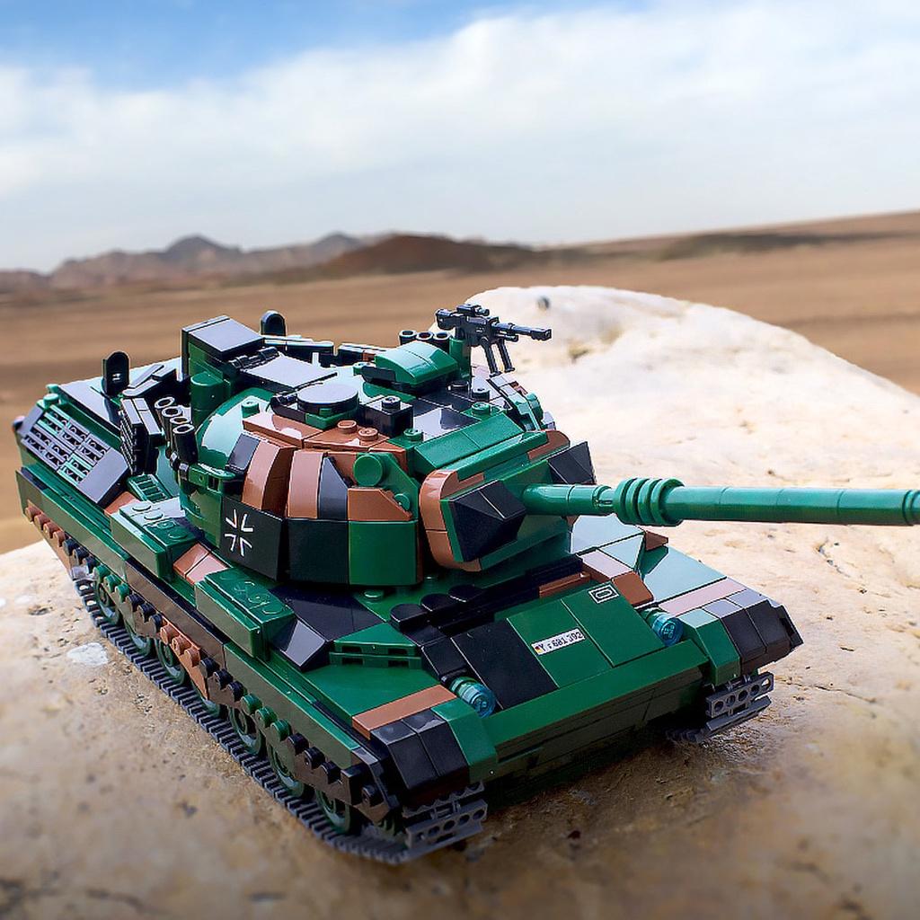 Đồ chơi Lắp ráp Xe Tăng Đức Leopard I - Xingbao XB06049 German Tank - Xếp hình thông minh - Mô hình trí tuệ