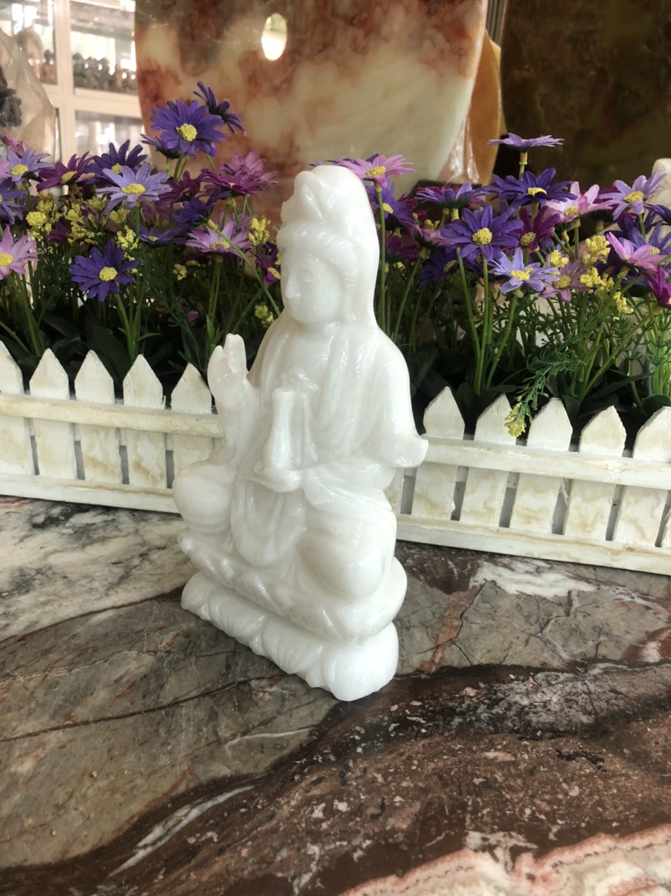 Tượng Phật Bà Quan Thế Âm Bồ Tát ngồi đài sen cầu bình an đá cẩm thạch trắng - Cao 20 cm