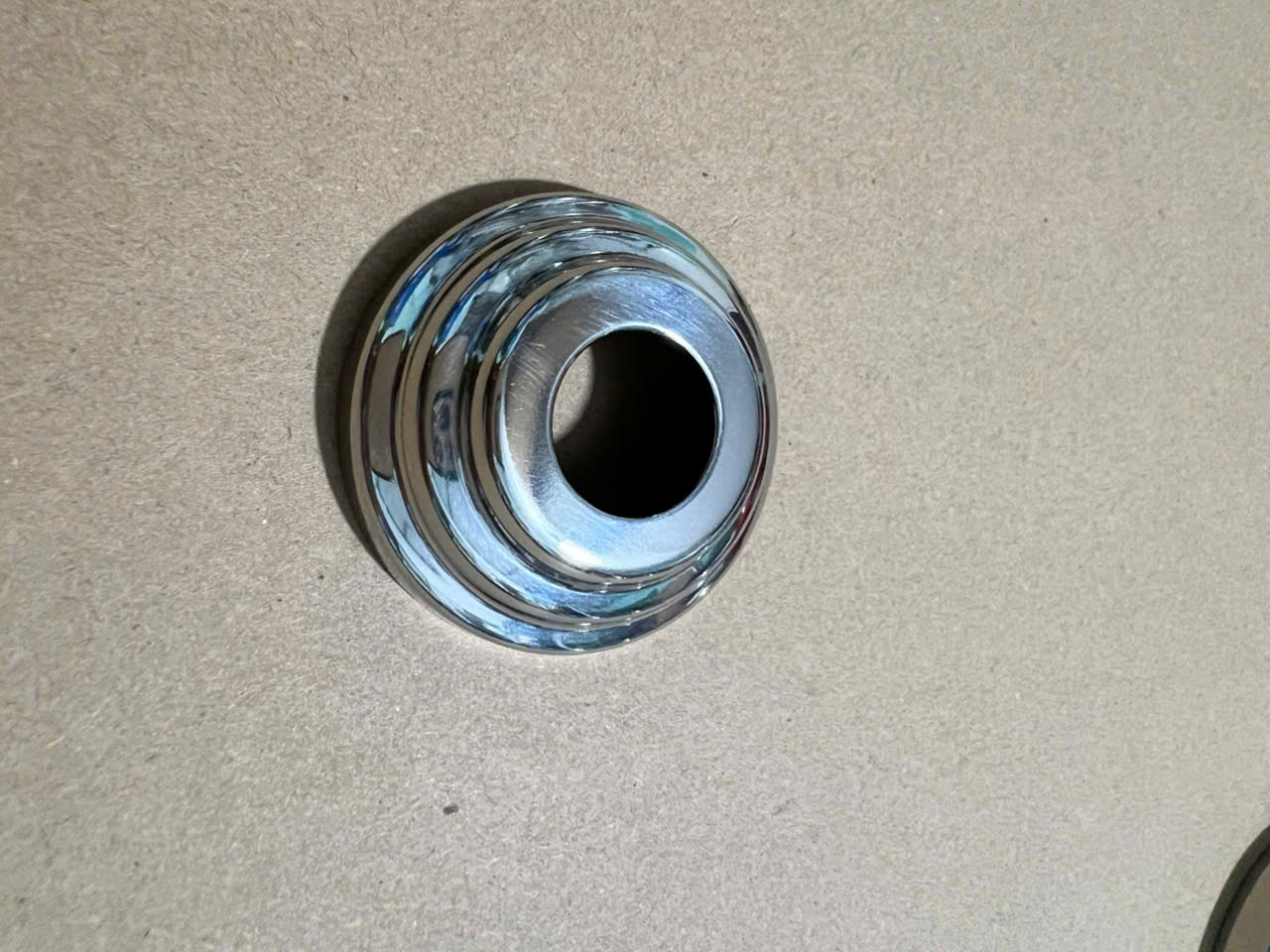 Chụp Đế Trụ Lan Can Cầu Thang Phi 19-25-38-51 Inox 304 KB-975