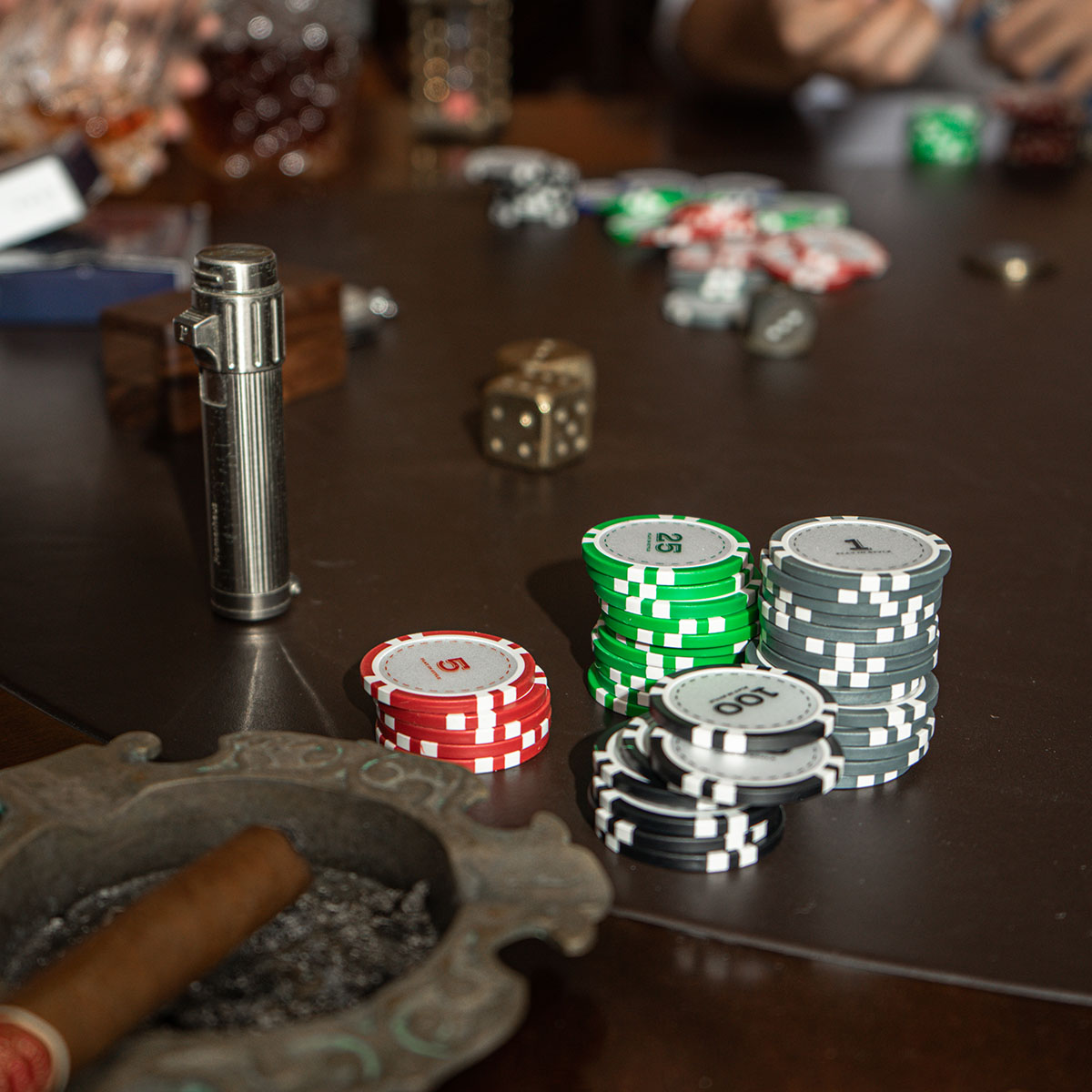 Bộ 300 Chip Poker Có Số Cao Cấp The Craft House