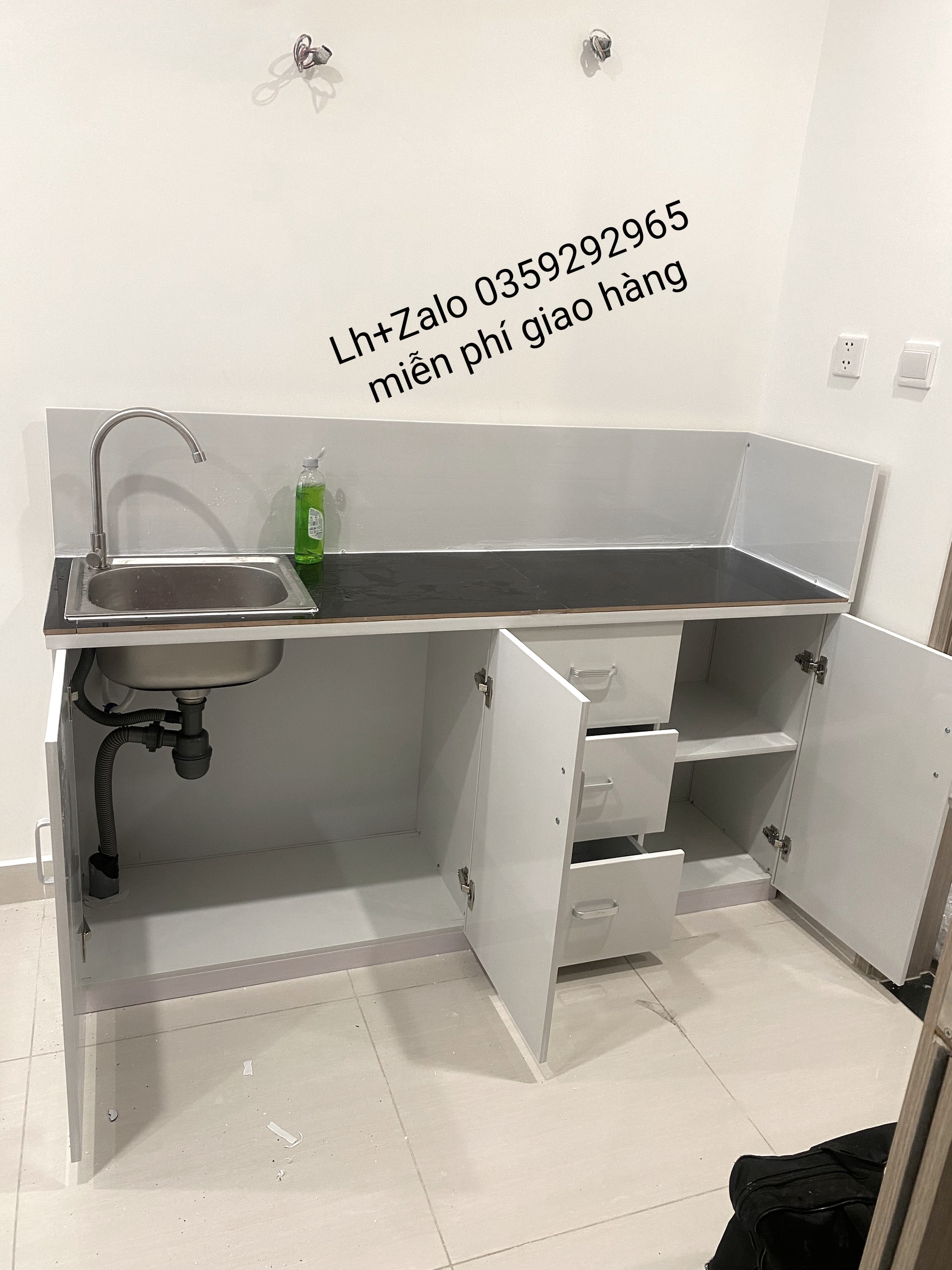 Tủ bếp mini nhựa đài ốp mặt gạch sẵn bồn đôi