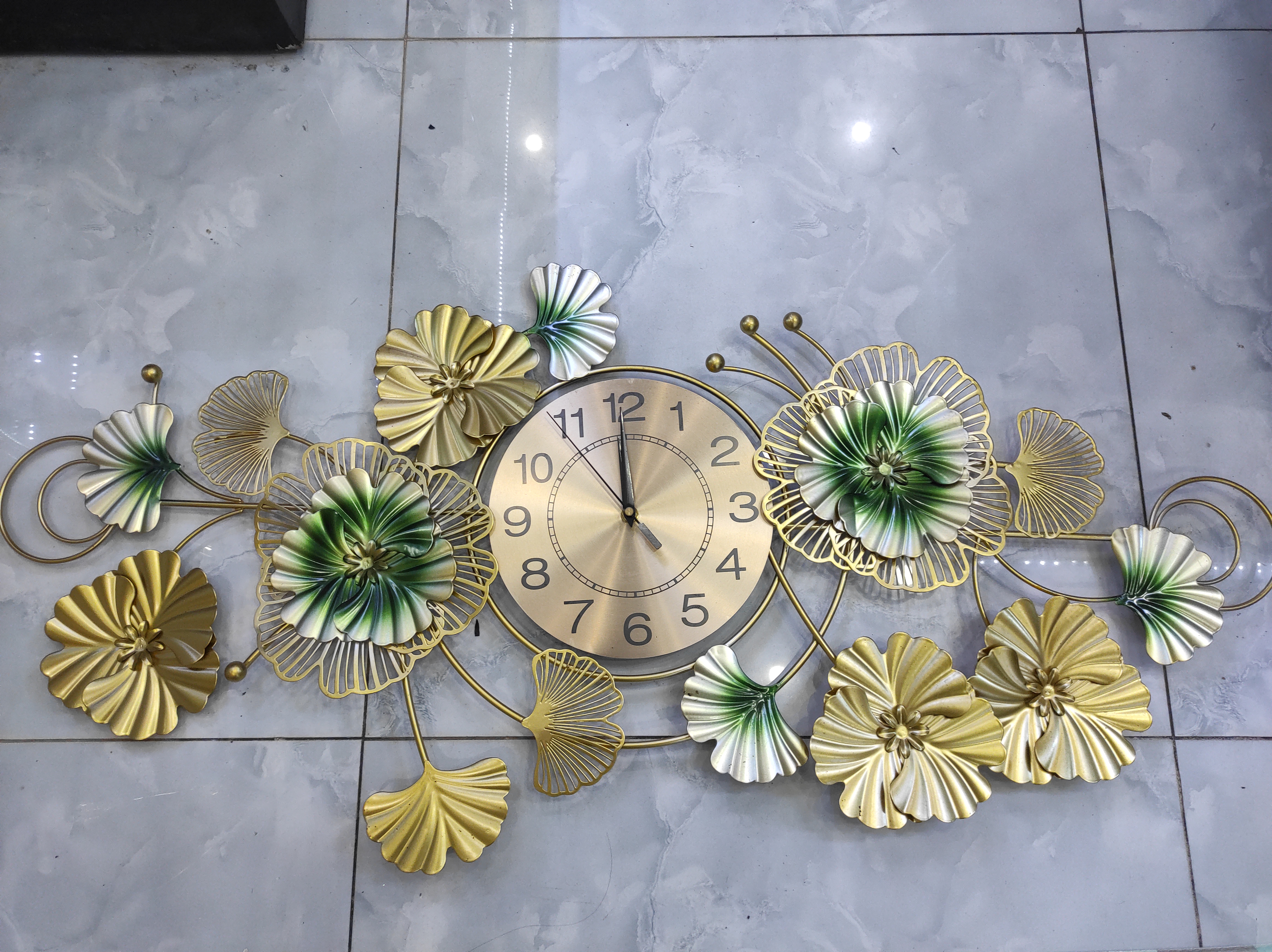 Đồng hồ treo tường nghệ thuật hoa Gingo