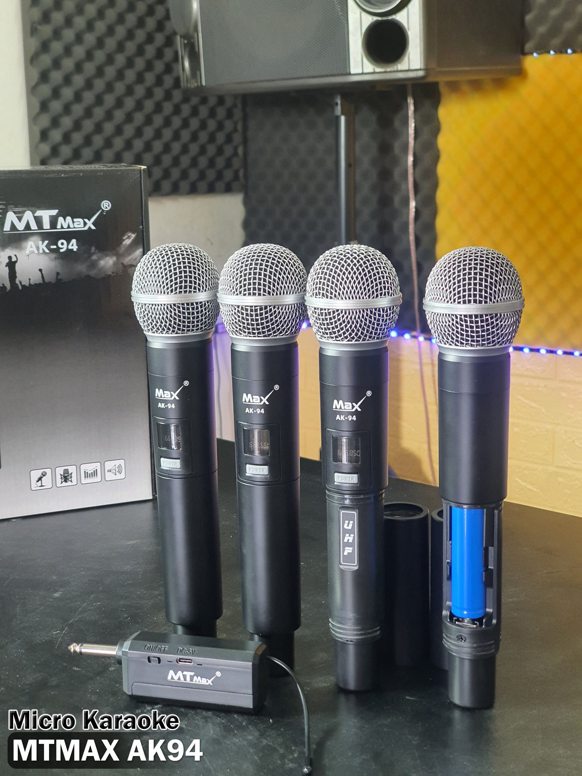 Micro Không Dây MTMAX AK94 Cao Cấp 4 Mic Chuyên Dùng Chuyên Dùng Cho karaoke gia đình, vui chơi hội họp, tiện dụng khi di chuyển sẳn sàn giúp bạn chinh phục mọi bài hát, giá tốt chất lượng cao