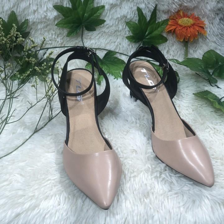 Sandal cao gót bít mũi hot trend 2020 trẻ trung năng động 20801