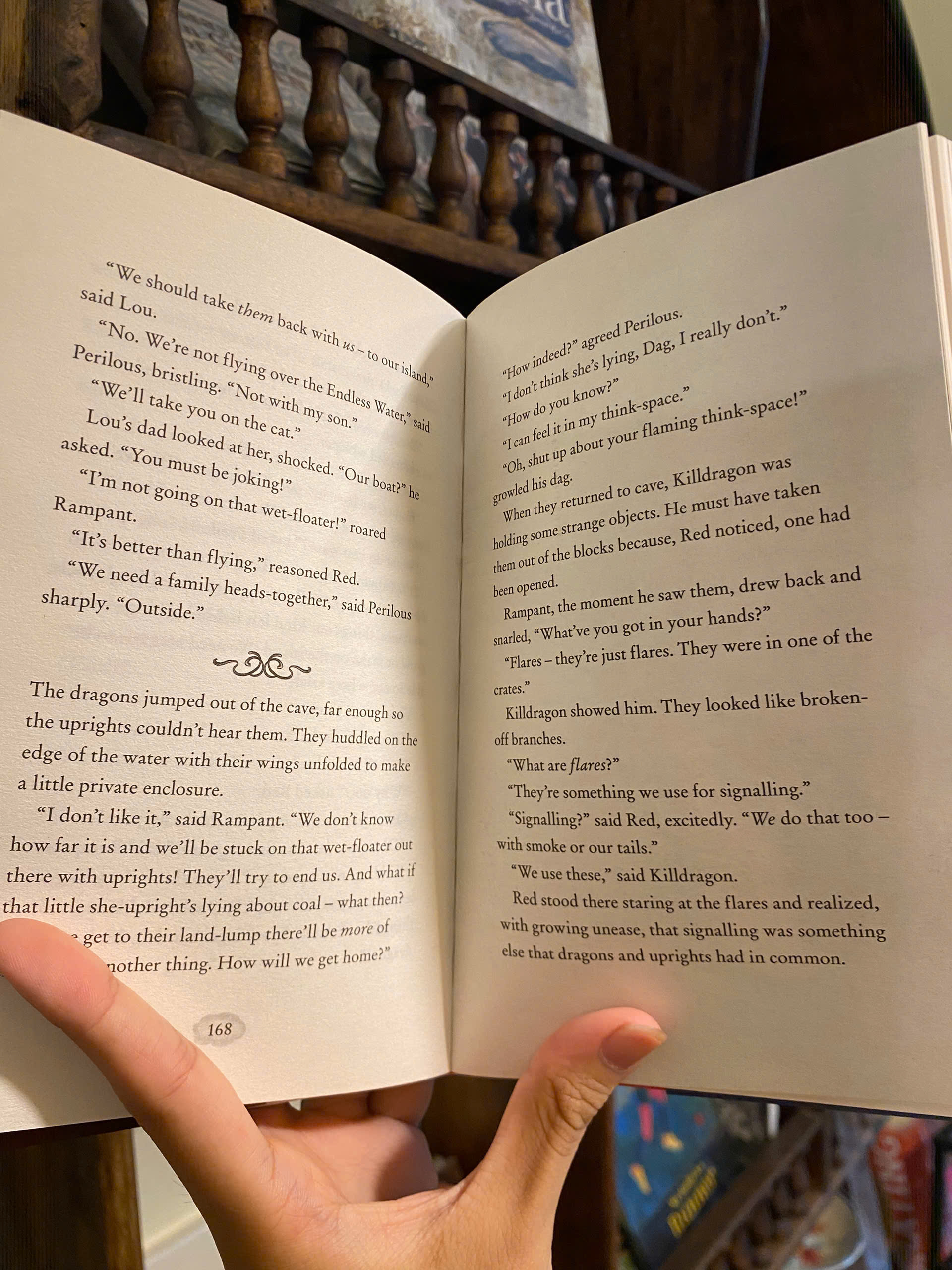 Sách - The Red Red Dragon by Lynne Reid Banks | Children's Fantasy English Book | Sách ngoại văn