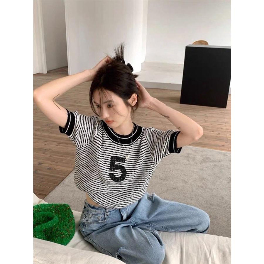 Áo len kẻ ngang C.N 5 hàng QC