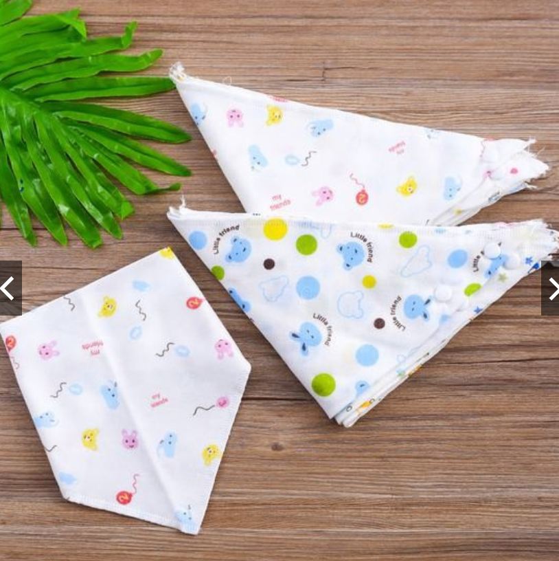 SET 10 KHĂN YẾM TAM GIÁC CHO BÉ TẶNG KÈM 1 THÌA ĂN DẶM CHO BÉ