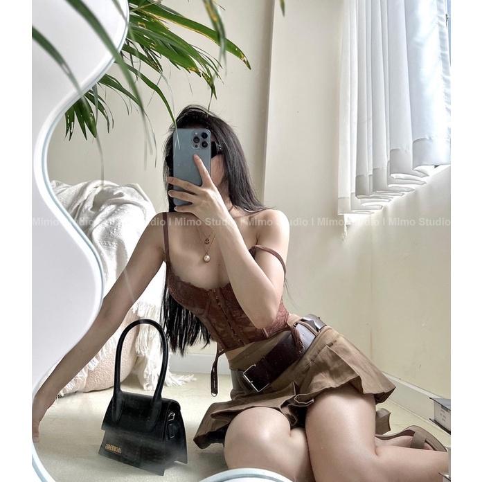 Bra corset lưng đan dây - Váy kaki nâu kèm belt