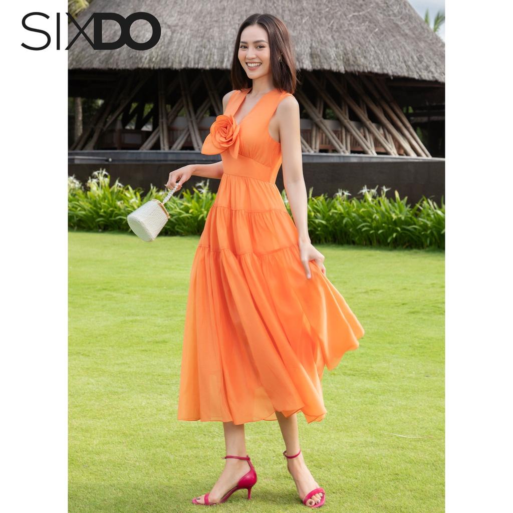 Đầm tơ sát nách cổ V phối hoa ngực SIXDO