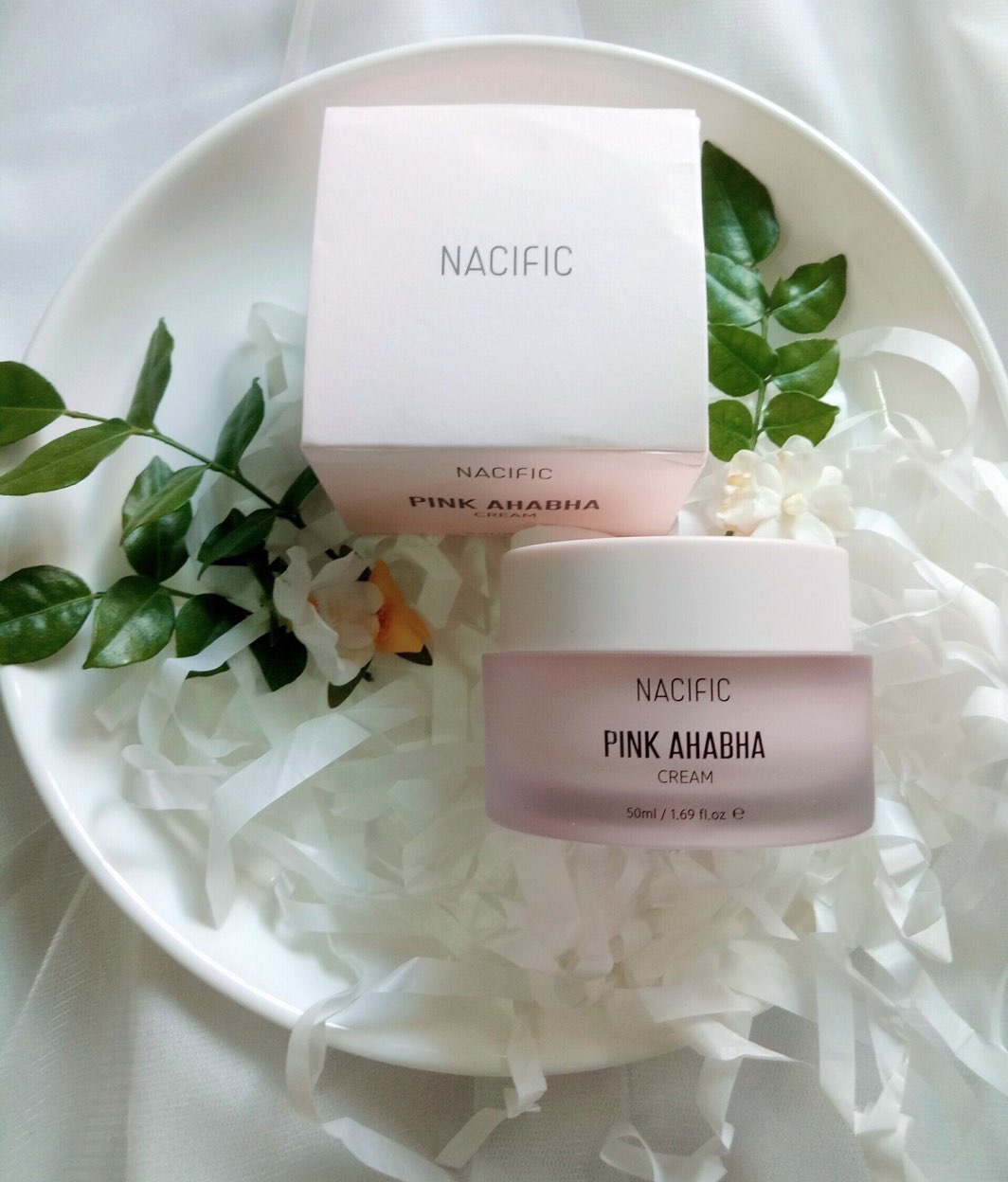 Kem Dưỡng Ẩm Tẩy Tế Bào Chết NACIFIC Pink AHA BHA Cream 50ml