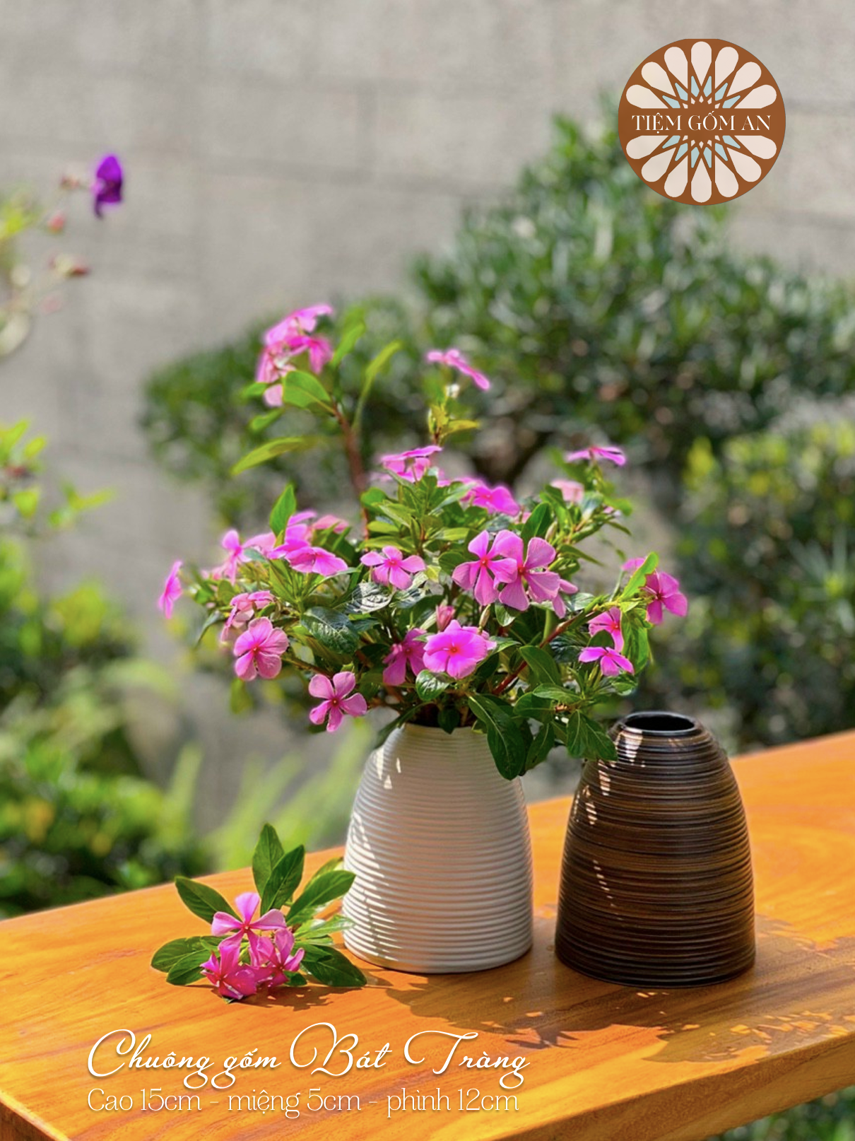 Bình cắm hoa Chuông gốm Bát Tràng mini