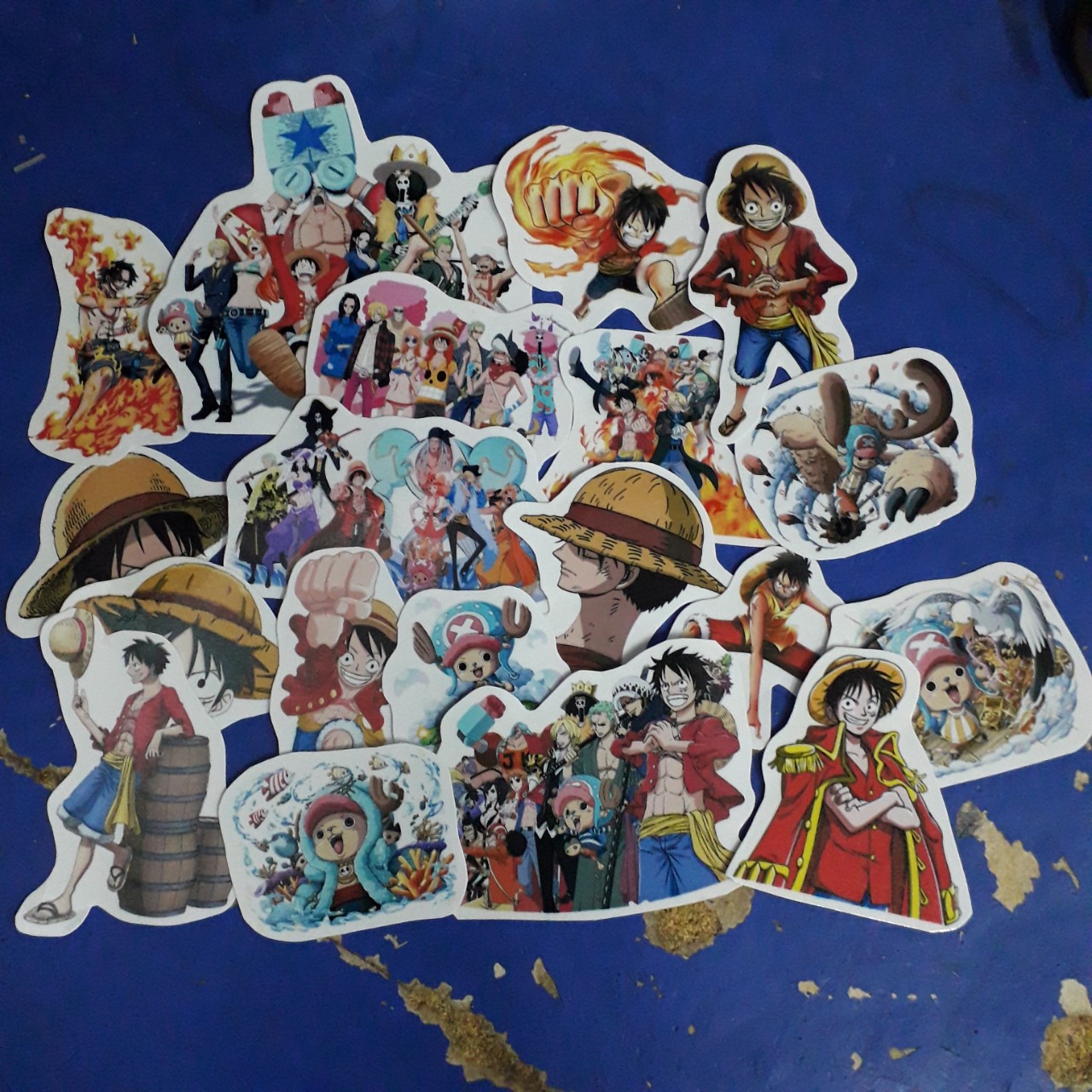 Sticker anime One Piece nhan vật Luffy (Combo 2 set Luffy)