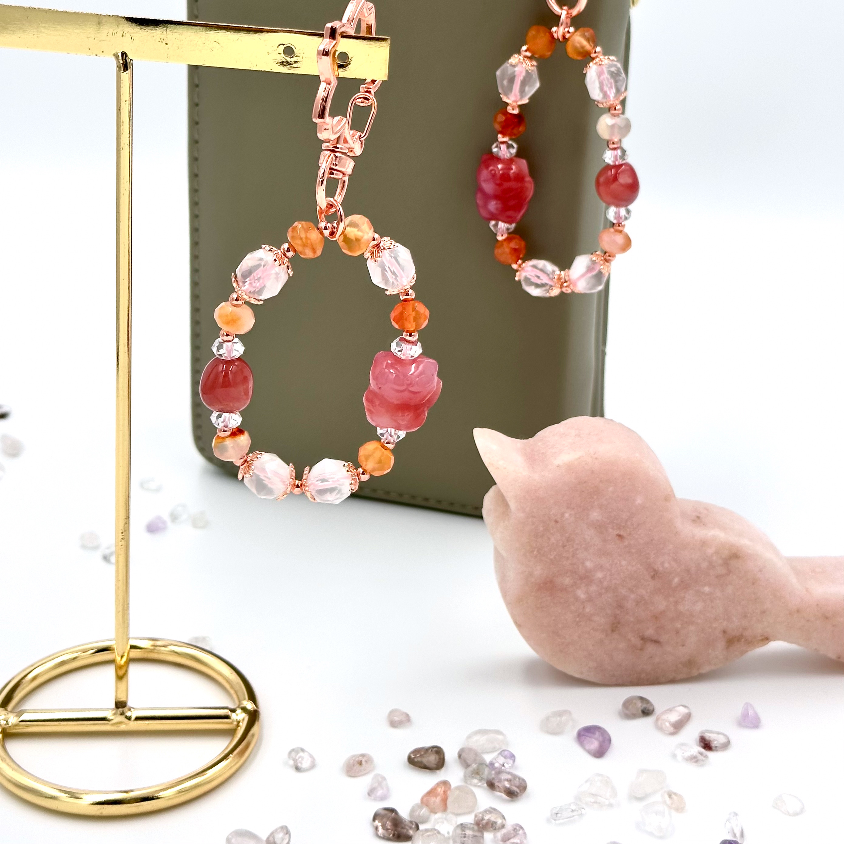 CRZ Bag Charm - Phụ Kiện - Yan Yuan Agate Fortune Cat With Carnelian Agate & Rose Quartz - Móc Khóa Vòng Tay Đá Thạch Hồng, Carnelian Kèm 1 Charm Mã Não Hình Mèo