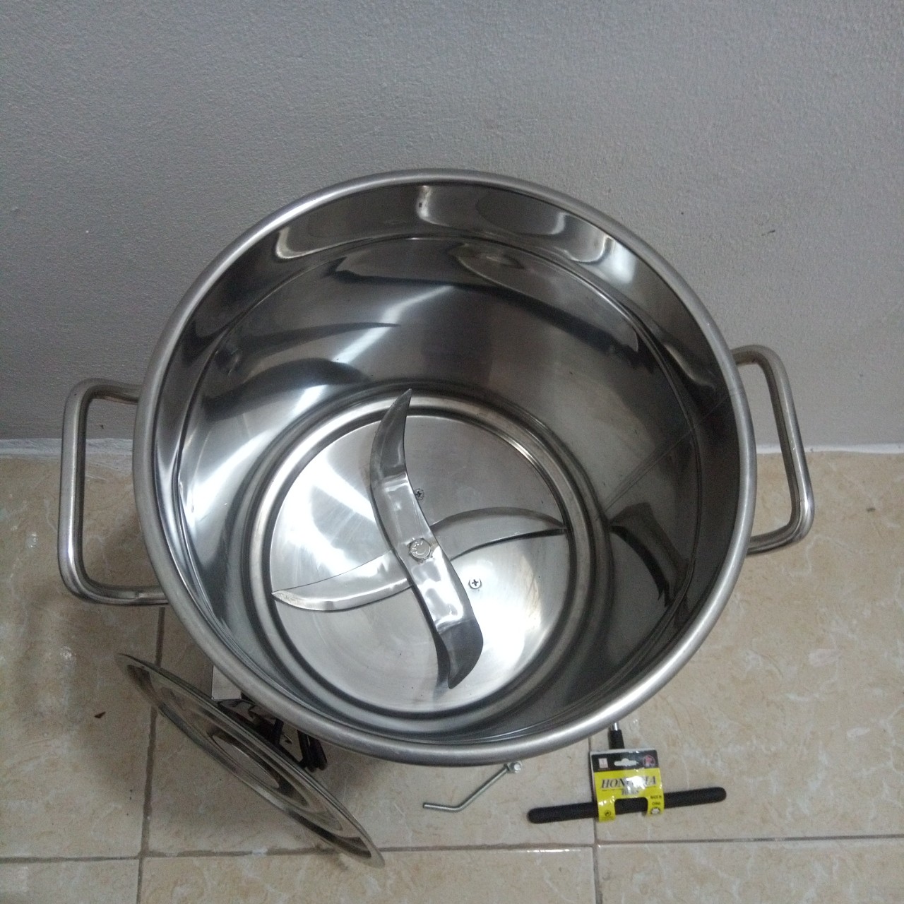 Máy xay rau má, xay dứa, xay thơm loại khung inox , đường kính nồi 25cm