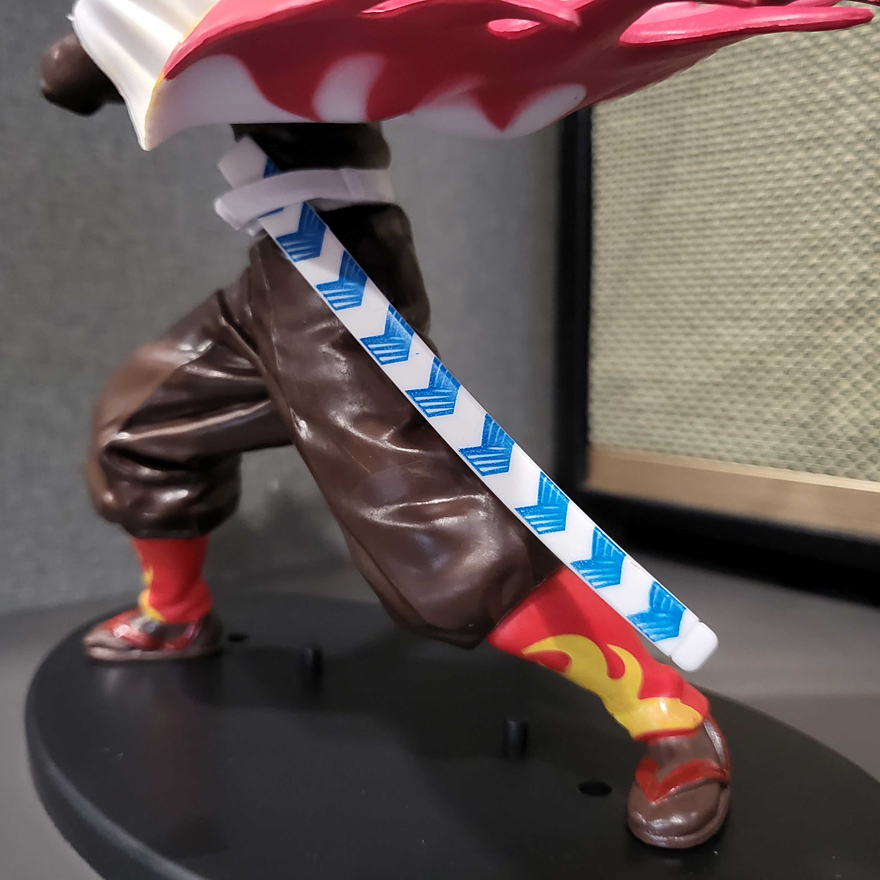 Mô hình Viêm Trụ Rengoku 17 cm - Kimetsu No Yaiba