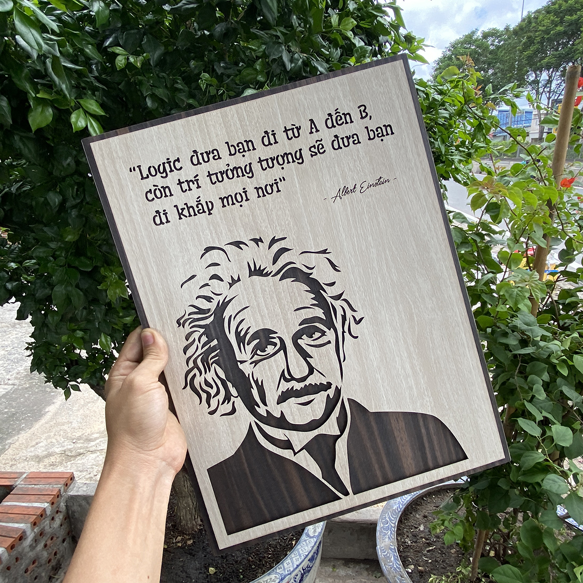 Tranh tạo động lực bằng Gỗ TBIG044 &quot;Albert Einstein: logic đưa bạn đi từ a đến b còn trí tưởng tượng sẽ đưa bạn đi khắp mọi nơi