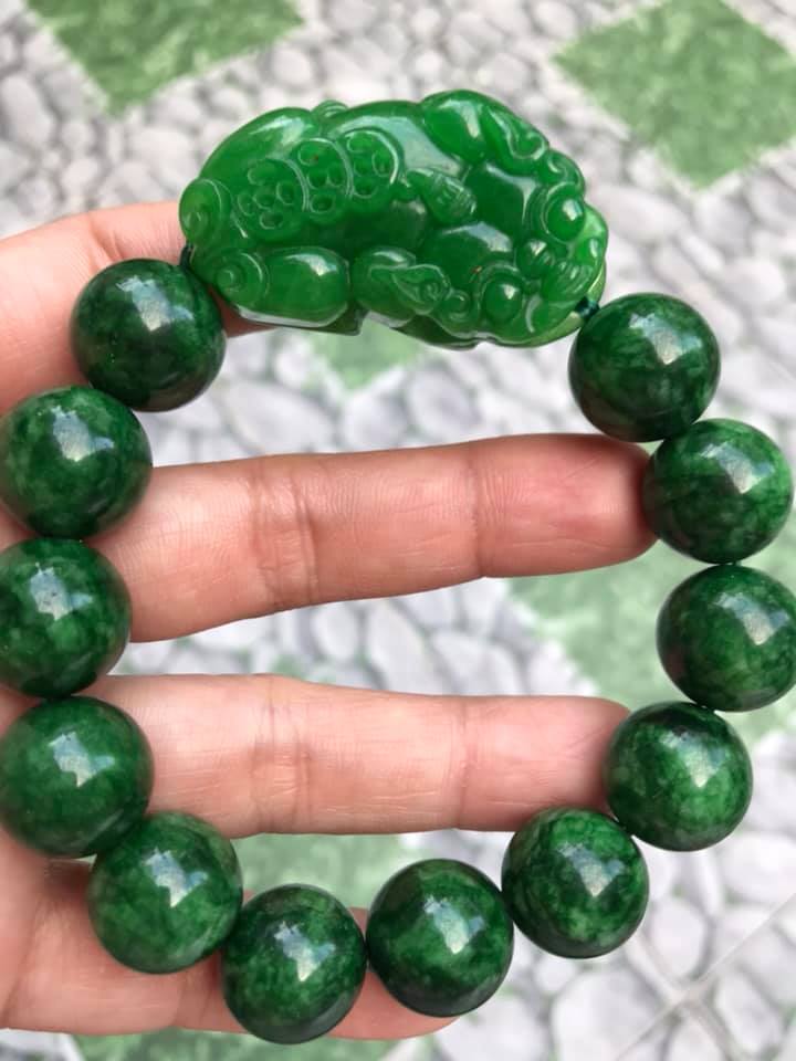 VÒNG TAY PHONG THỦY ĐÁ CẨM THẠCH TỲ HƯU HÚT TÀI LỘC MAY MẮN VÒNG NAM MỆNH THỦY , MỆNH MỘC ĐEO Ạ NAM TAY TO 75KG - 90KG ĐEO