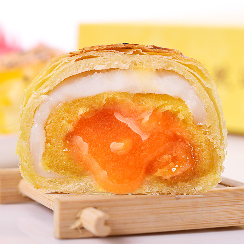 1 bánh ngàn lớp nhân trứng chảy 3Q Egg Yolk