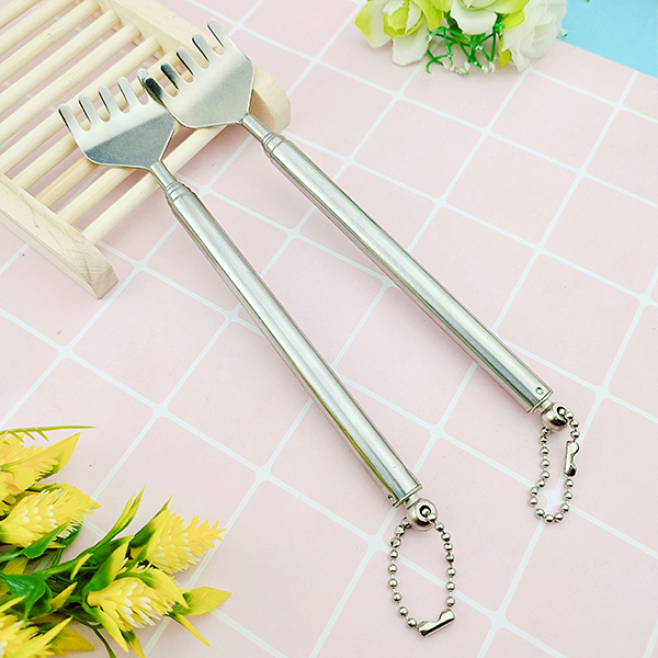 Gãi lưng bằng inox thông minh có thể kéo dài thu ngắn tiện lợi 