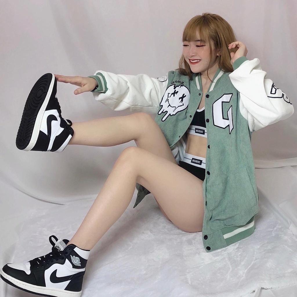 Áo Khoác Bomber Nhung Tăm 2 Lớp Jacket Varsity Logo Thêu G Form rộng Unisex Nam Nữ Couple, Áo Khóac Form Rộng Nhung Tâm Jacket Varsity Graffiti V4, Áo Khóac Nhung Tâm Jacket Varsity Form Rộng Gonz