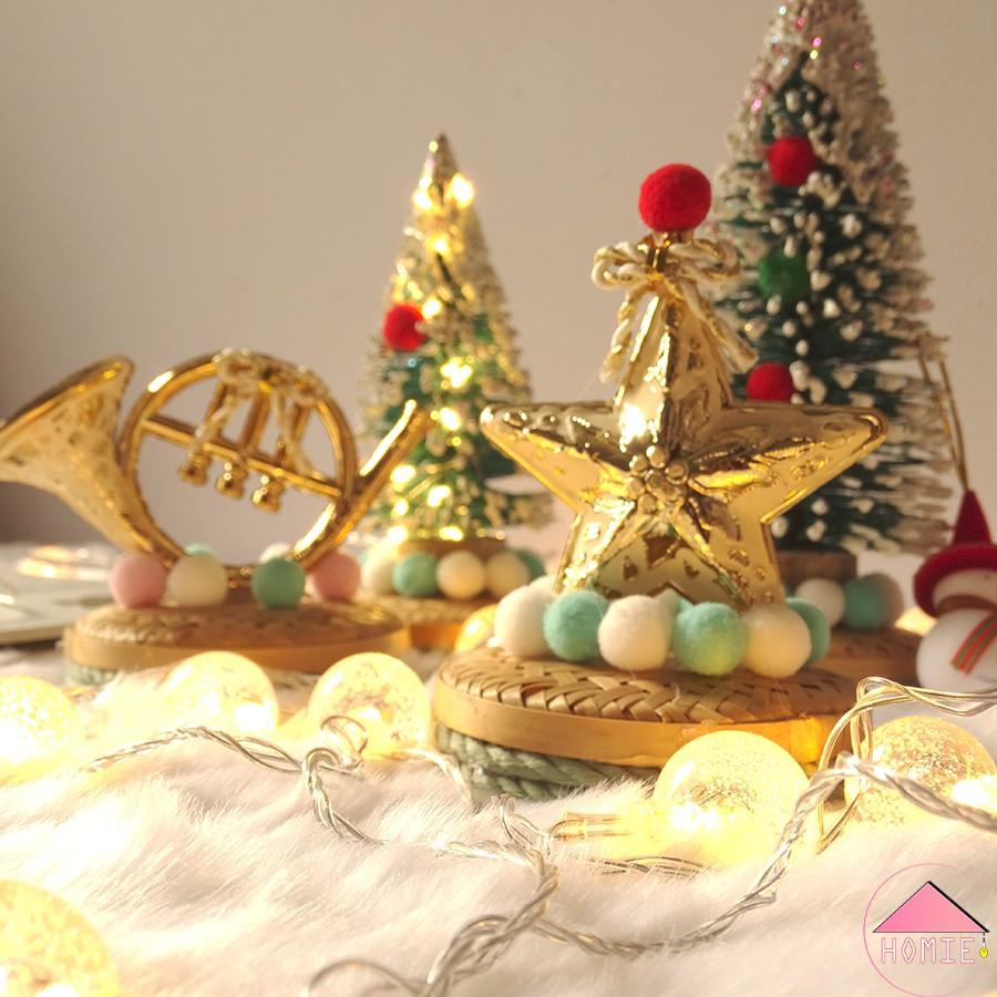 Vật dụng để bàn kèm đế trang trí Noel độc đáo