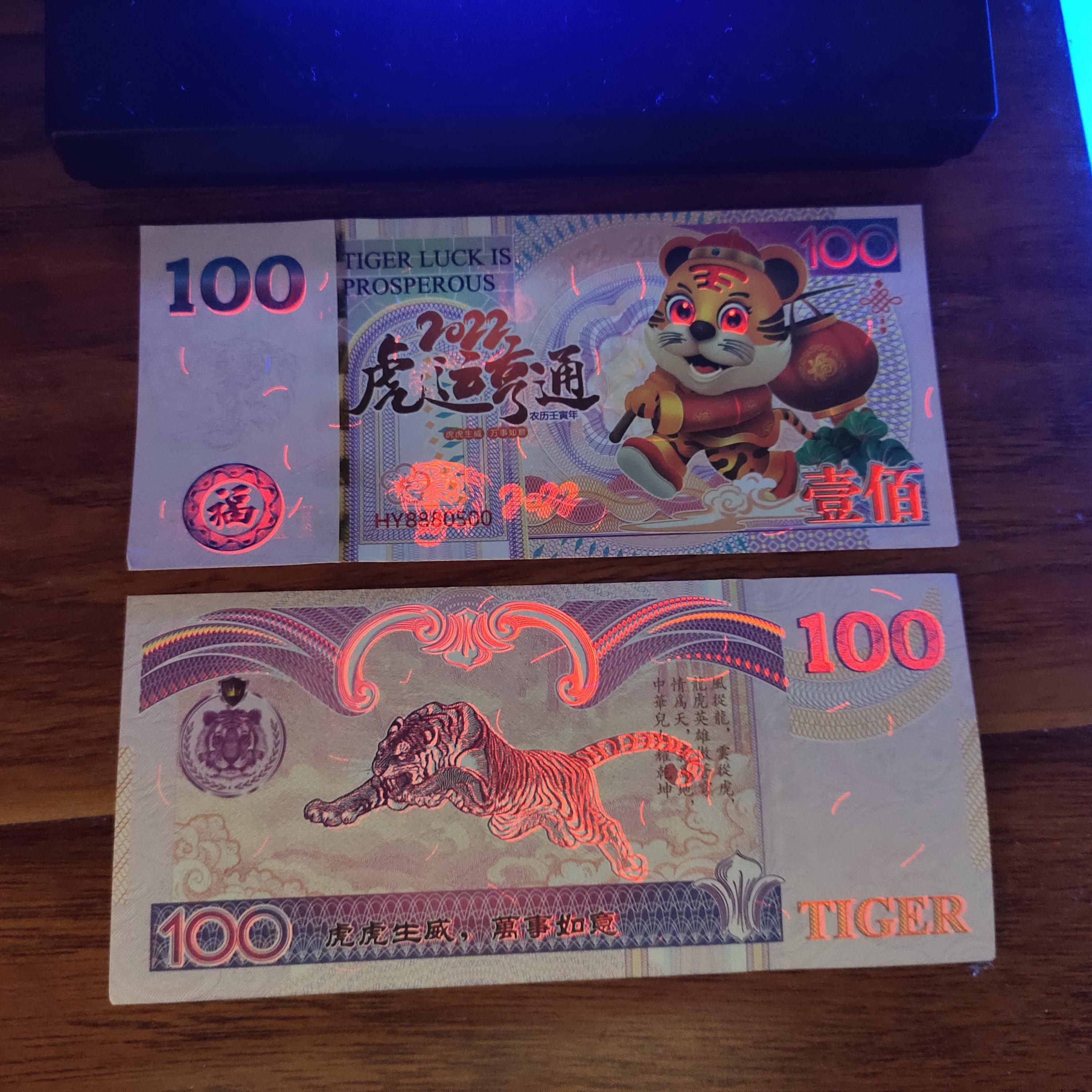 Bộ gồm 5 tờ tiền phong thủy hình Cọp Macao Đài Loan 100 kèm bao lì xì Tết 2022 dành tặng bạn bè, đồng nghiệp, người thân
