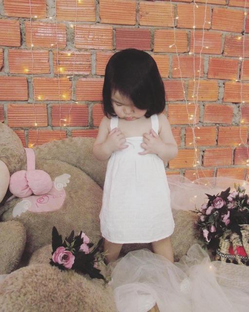 Đầm xòe hai dây cho bé