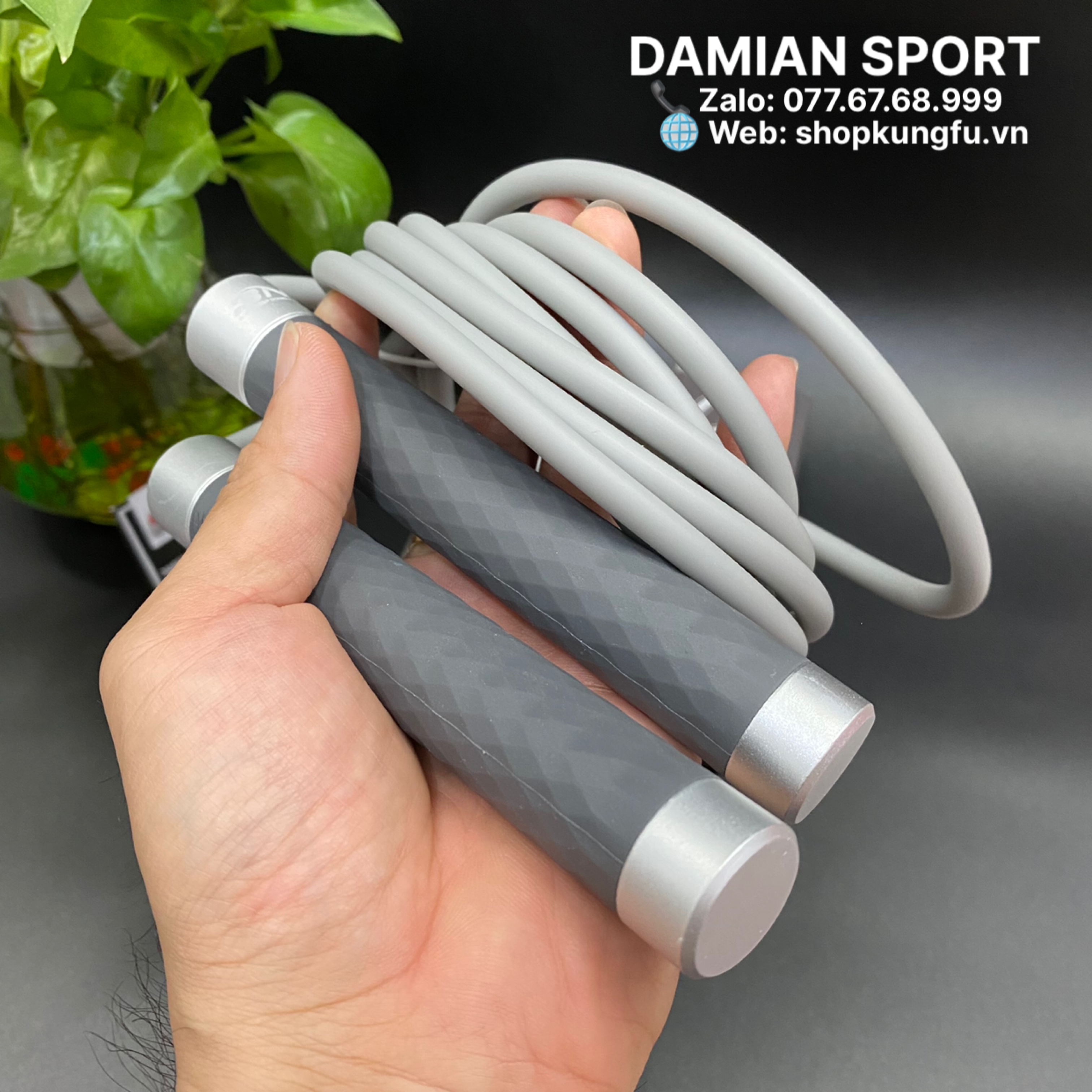 DÂY NHẢY THỂ LỰC BN CHÍNH HÃNG, Cao Cấp Mới 2021, tăng chỉnh được độ dài, DÂY DẺO ĐẶC RUỘT , có VÒNG BI THÉP LINH HOẠT, tay cầm NHÔM NHÁM CAO CẤP, bọc silicon
