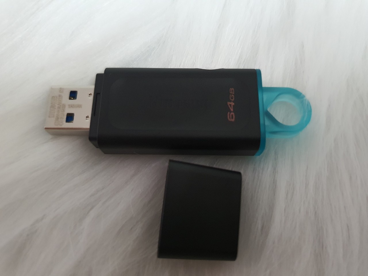 USB 64GB Kingston chuẩn USB 3.2 - USB dung lượng 64GB tốc độ cao 3.2 - Hàng chính hãng