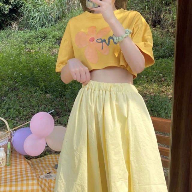 Áo croptop tay ngắn, áo croptop in hình hoa, áo croptop dễ thương, áo hở bụng, áo croptop