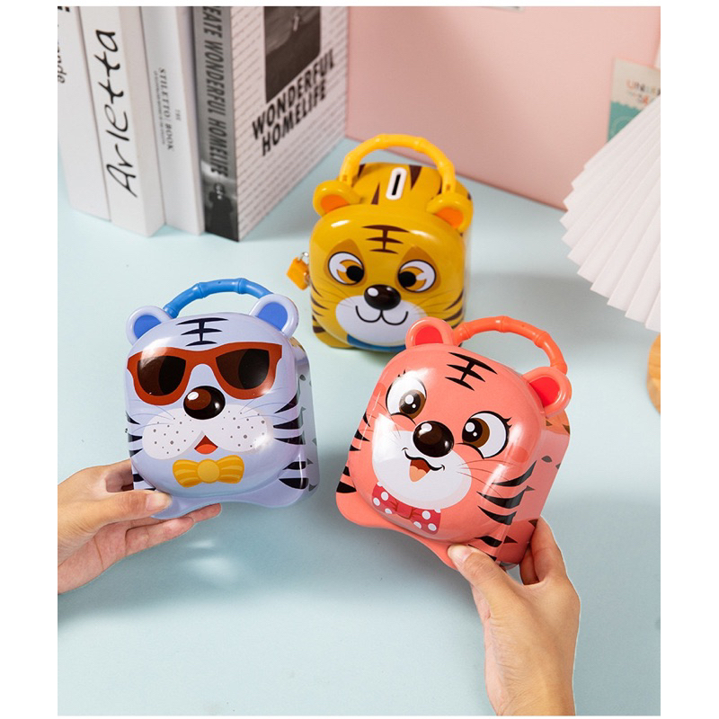 Hộp tiền tiết kiệm Hổ con kèm khóa an toàn hộp tiết kiệm tiền cho bé chất liệu hợp kim dễ thương an toàn cho bé