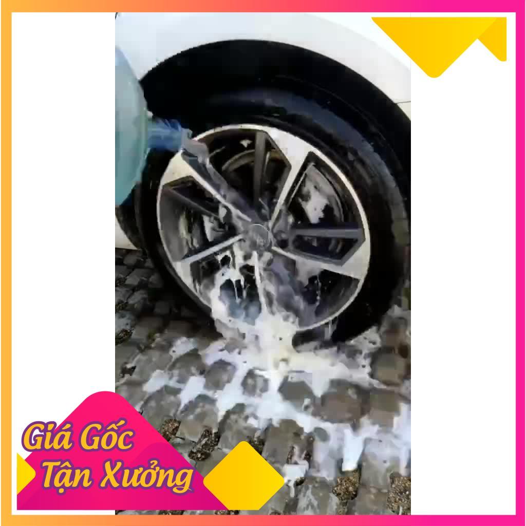 Chai Xịt Bọt Tuyết Vệ Sinh Ô Tô / Xe Hơi Foarm Cleaner 650ml TP'S