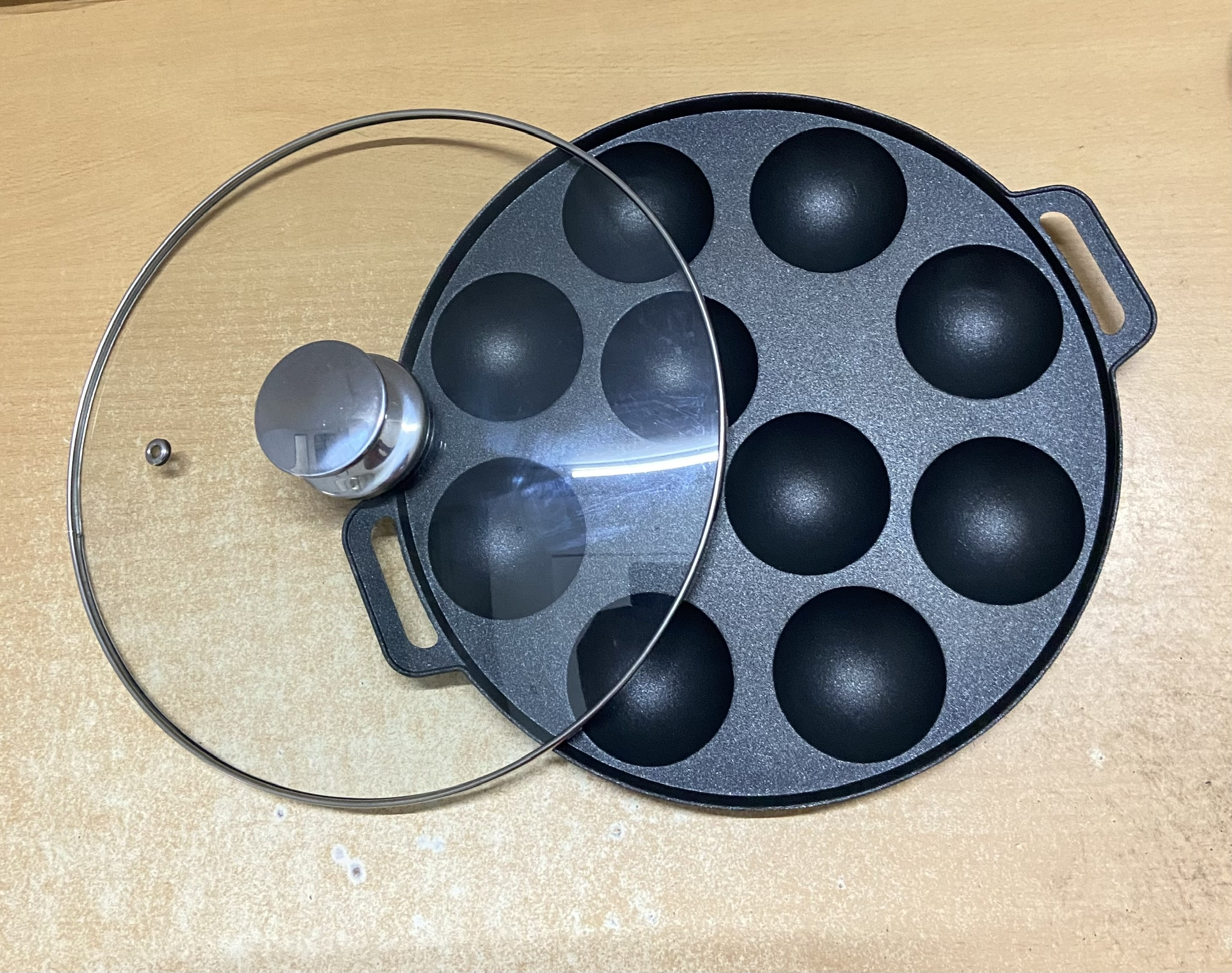 Khuôn Gang Chống Dính Làm Bánh Khọt Cao Cấp , An Toàn , Có Nắp Inox 304 Dày Dặn Không Rỉ Sét ( hoặc nắp kính) , Loại 10 Lỗ Hiệu Vạn Lợi Dragon