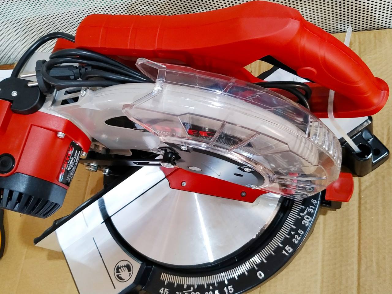 MÁY CẮT ĐA NĂNG BTEC BT105C - HÀNG CHÍNH HÃNG + TẶNG KÈM 3 BAO TAY TOLSEN 45006
