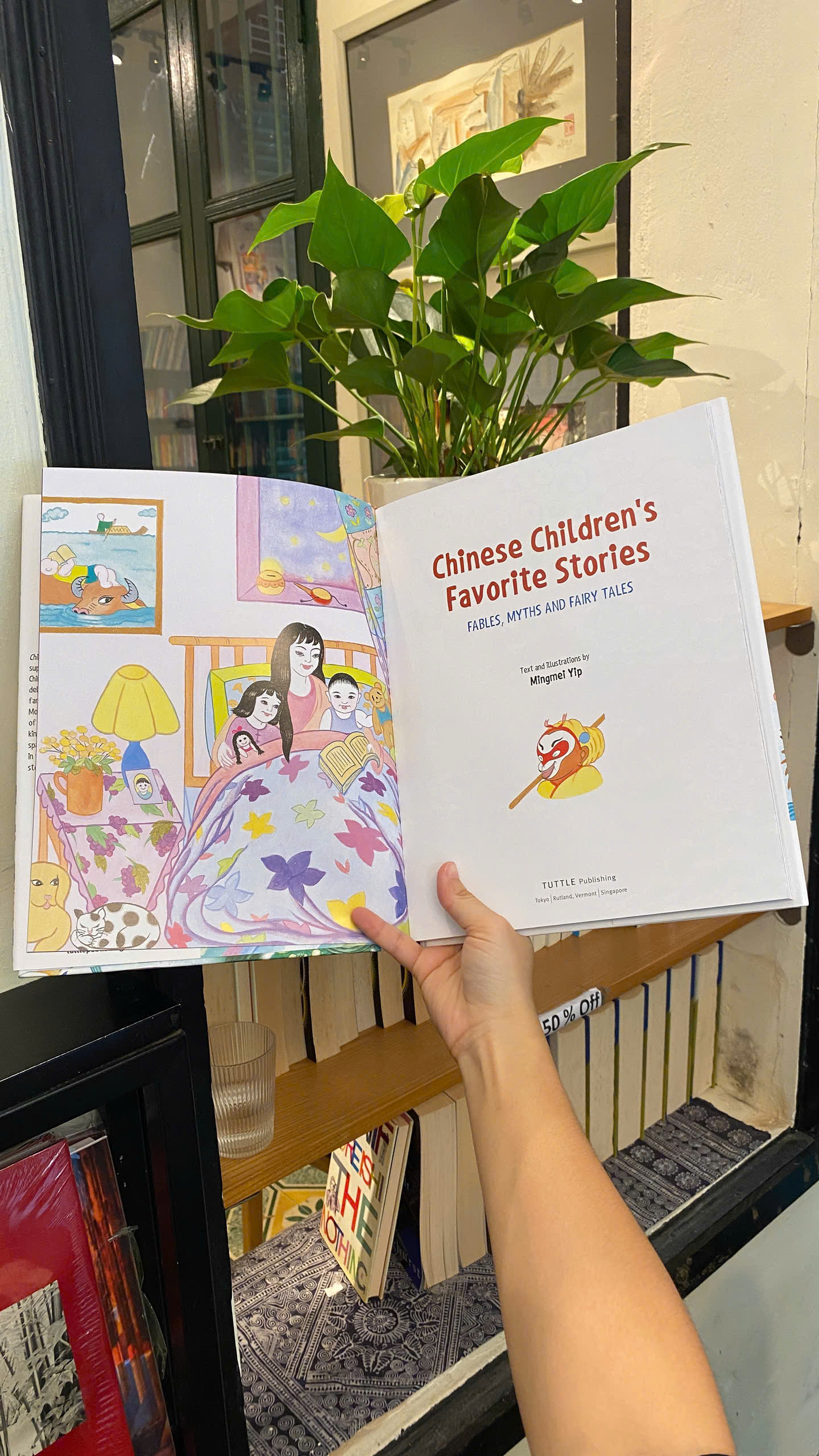 Sách - Chinese Children's Favorite Stories: Fables, Myths and Fairy Tales | Ngoại văn Bìa cứng