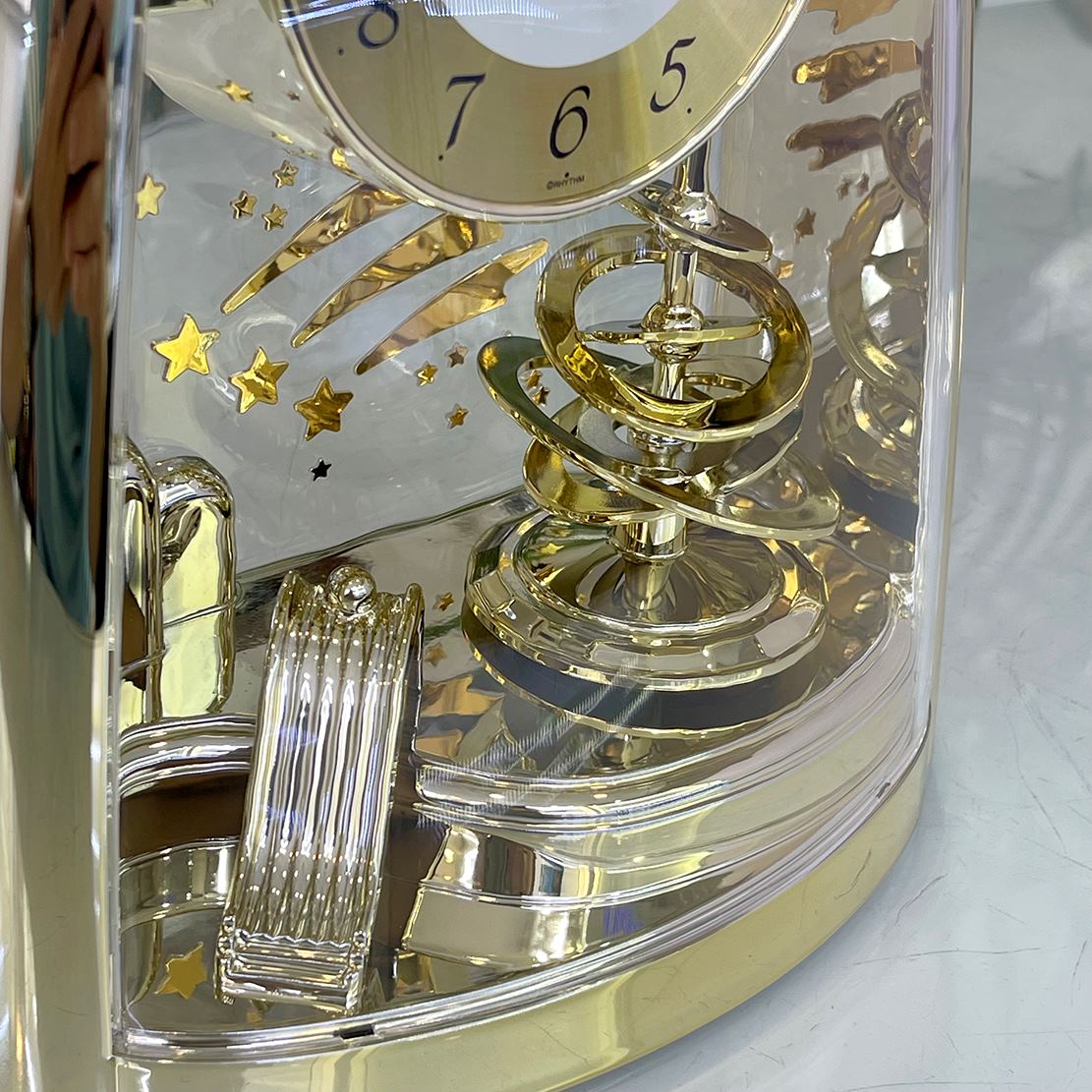 Đồng Hồ Để Bàn Rhythm 4SG607WS65 - Vàng (19.7 x 24.0 x 9.6 cm)