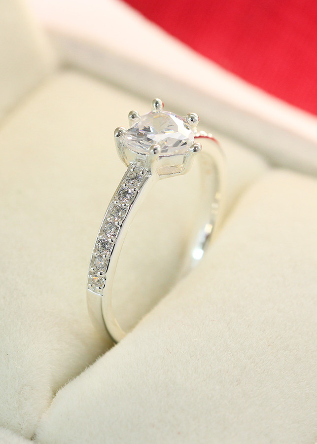 Nhẫn bạc nữ đẹp đính đá hình trái tim NN0219