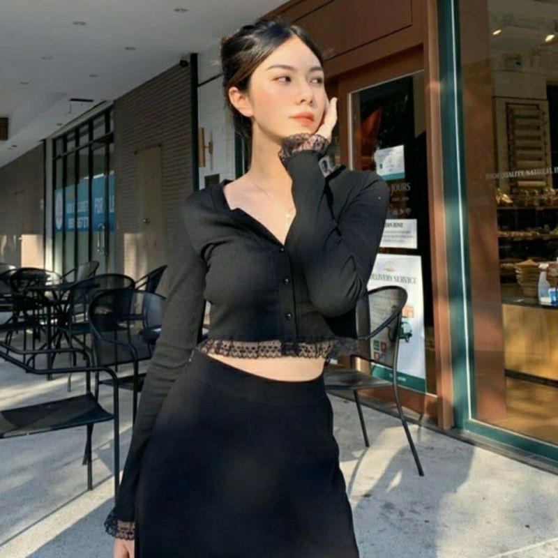 Áo croptop thun tay dài cúc thật viền ren thời trang XIXO - ATN0024