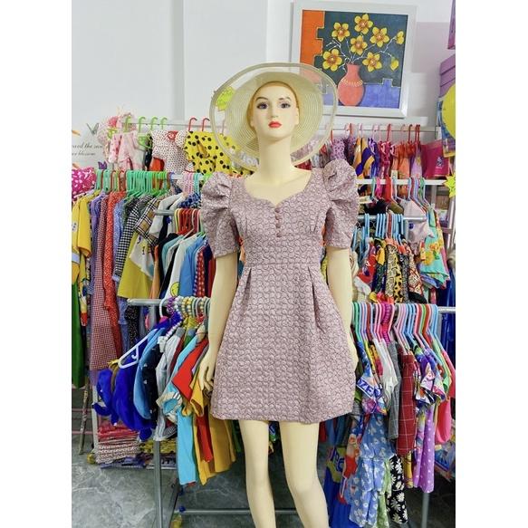 Đầm Nữ Váy Hồng Pastel Tay Phồng Đính Nút Xếp Ly Chất Vải Hoa Tafta