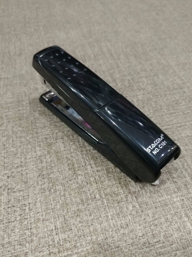 Dập Ghim 12 Trang C101 - Màu Đen