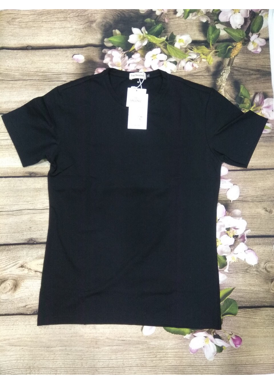 Áo thun body đen, trắng vải thun cotton cao cấp < 75kg