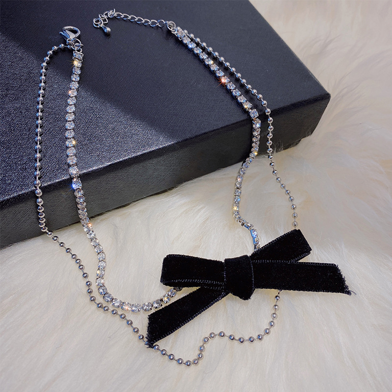 Vòng cổ chocker đính đá phối nơ nhung kiểu hàn quốc