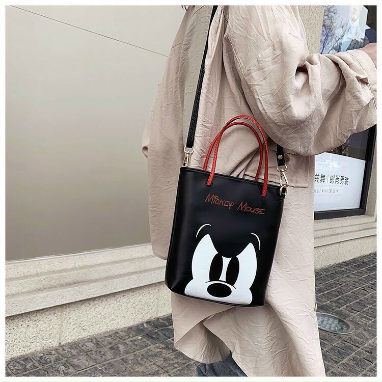 Túi xách đeo MicKey Mouse thời trang dạo phố