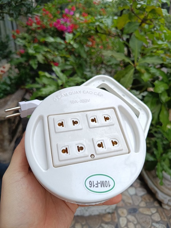 Ổ Cắm Điện Quay Tròn 10M Siêu Bền 1500W