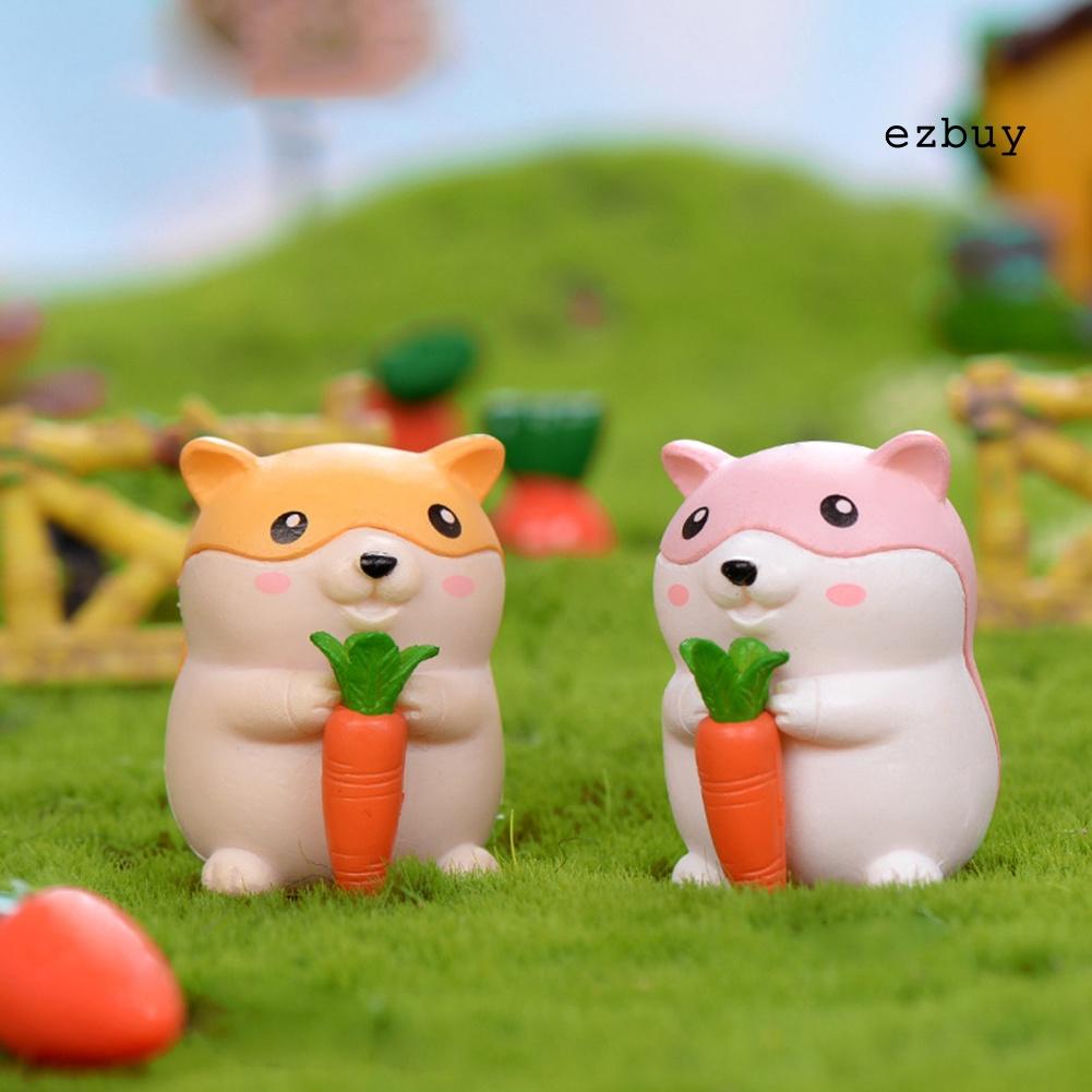 Mô Hình Chú Chuột Hamster Ăn Cà Rốt Mini Dễ Thương Dùng Để Trang Trí Sân Vườn