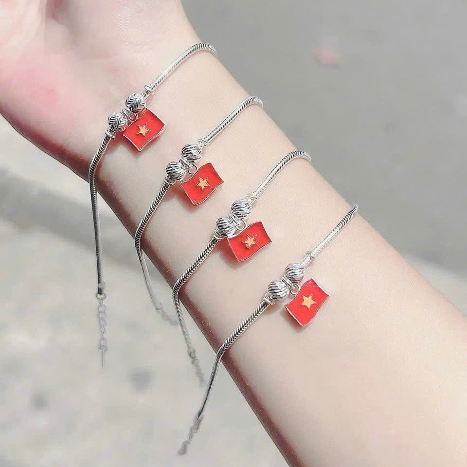 Mặt Dây Chuyền Bạc Lá Cờ Việt Nam Bạc Hiểu Minh MDN487