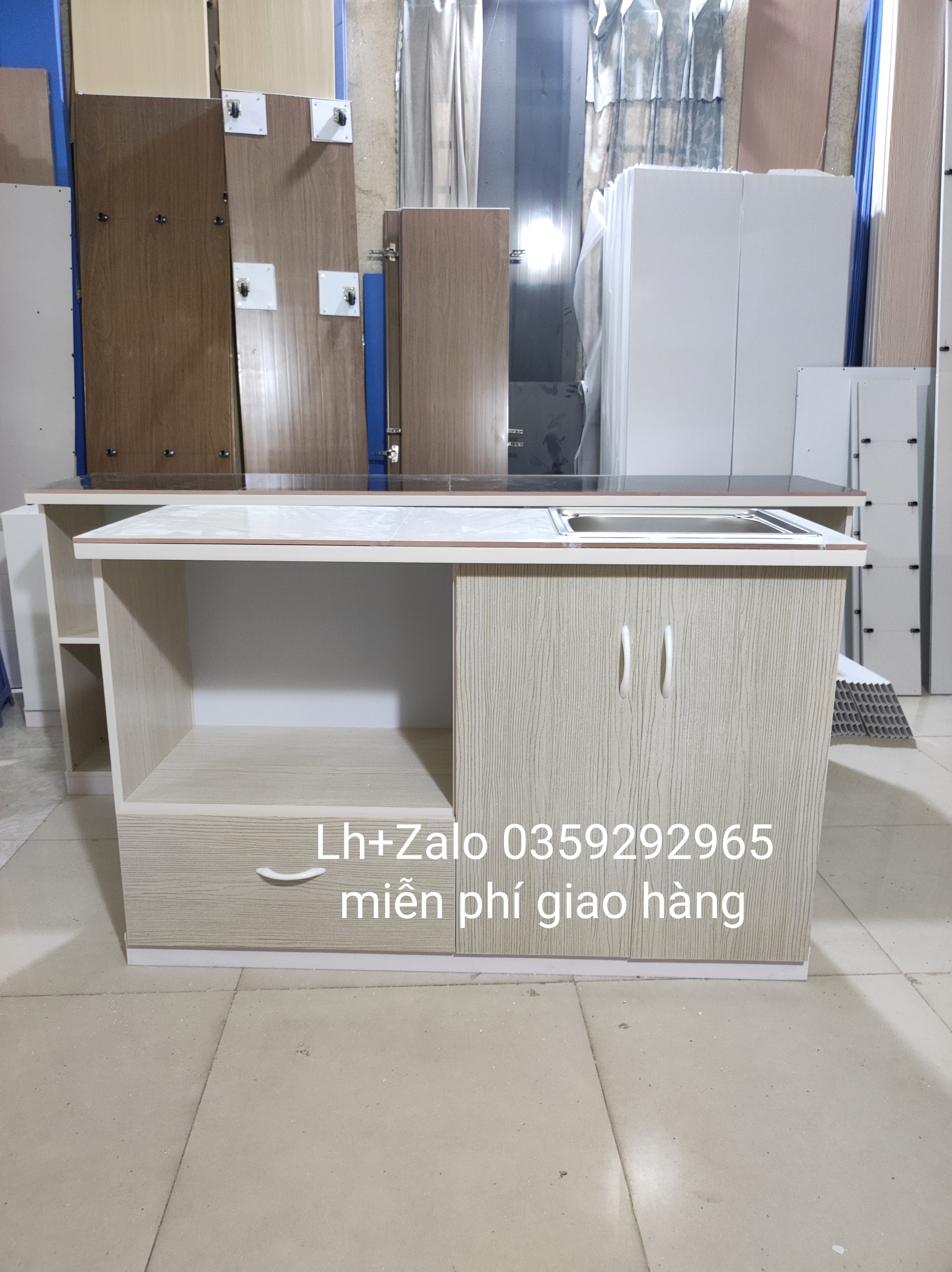 Tủ bếp mini nhựa đài Loan ốp mặt gạch sẵn bồn rửa