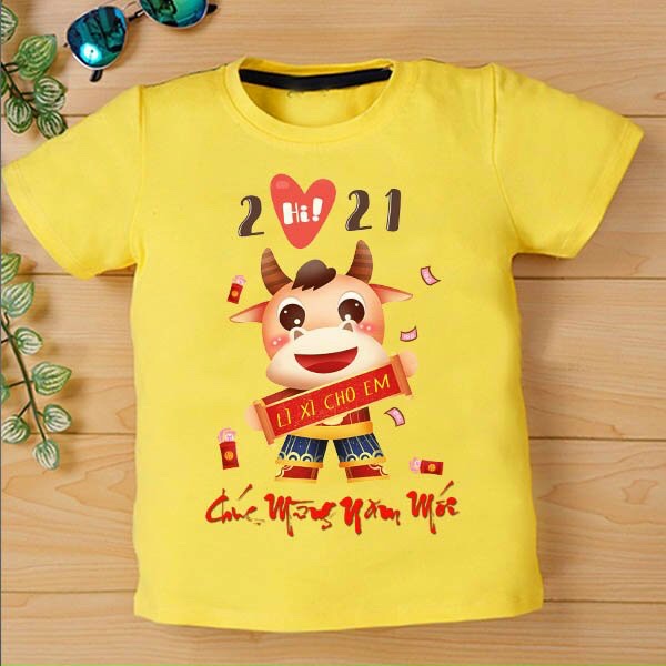 Áo thun cho bé in hình năm mới