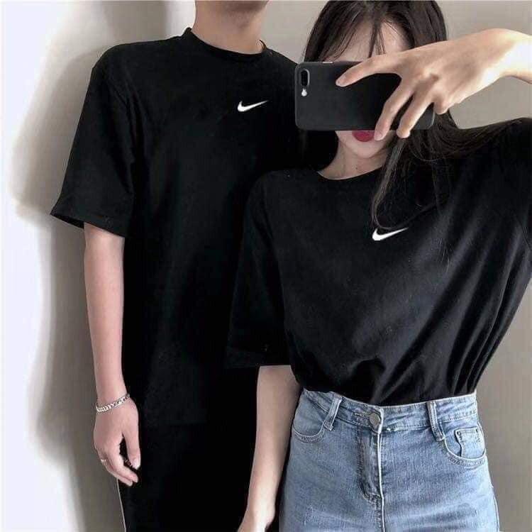 Áo thun tay lỡ Unisex form rộng rãi phong cách thể thao có 2 màu trắng và đen cho giới trẻ