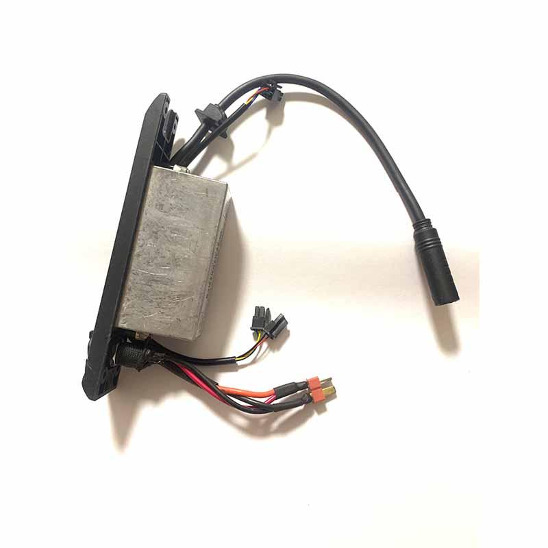 Bộ điều khiển ETWOW gốc cho 33V SS2 Booster E-Twow Electric Scooter Hiển thị 6Pins5Wire Đèn sau 3Pins2Wires Màu sắc: SS2 Booster